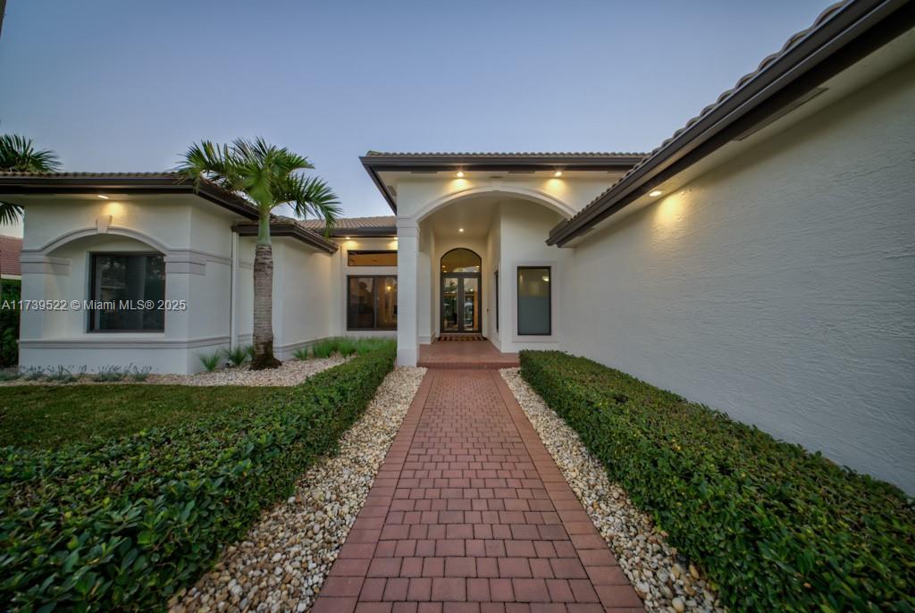 RIVERSTONE - Residential