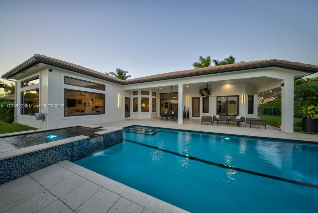 RIVERSTONE - Residential