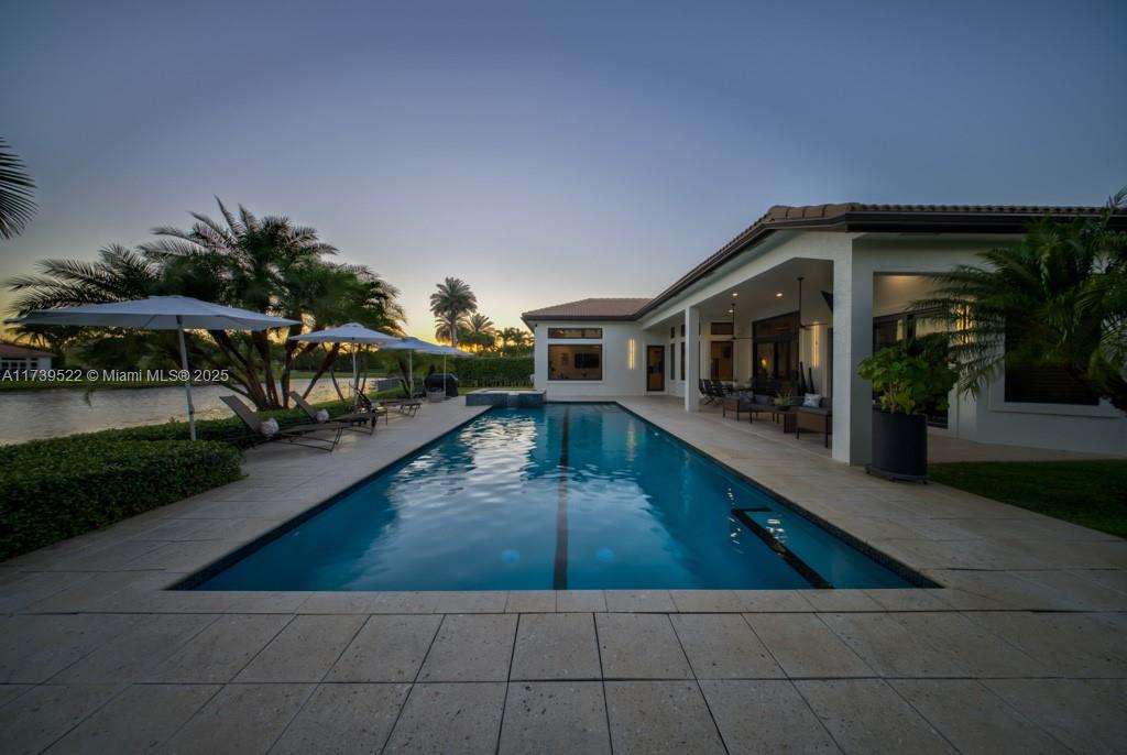 RIVERSTONE - Residential