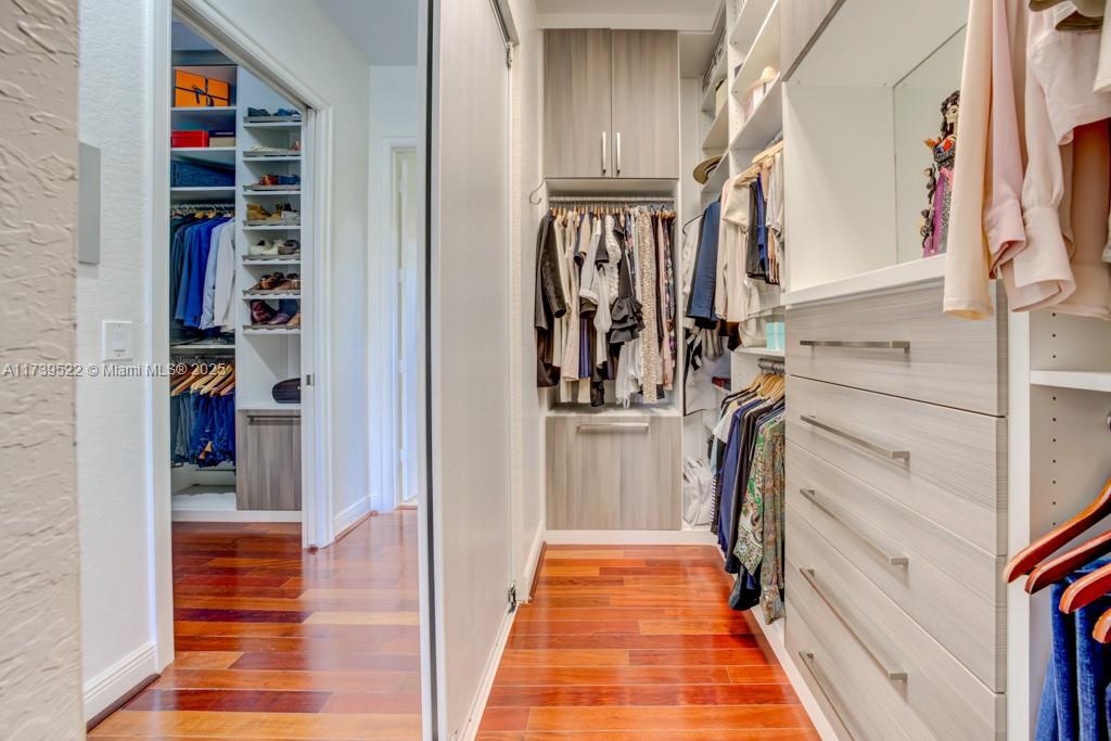 RIVERSTONE - Residential