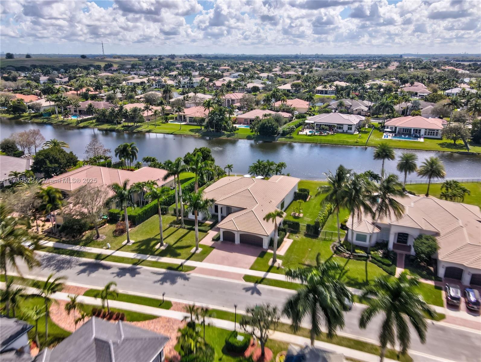 RIVERSTONE - Residential