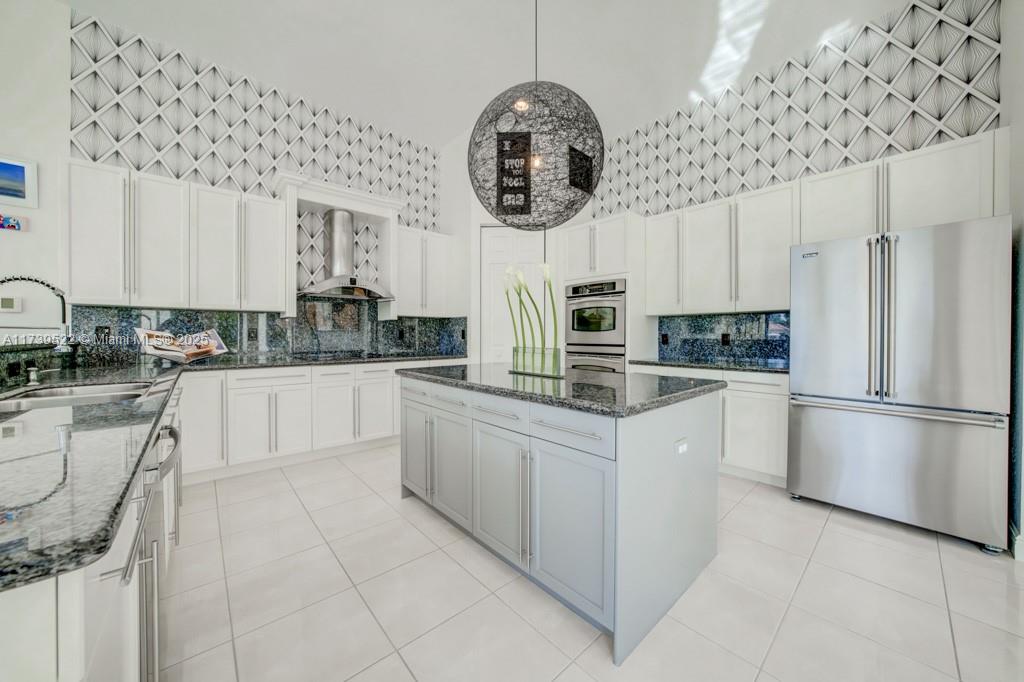 RIVERSTONE - Residential