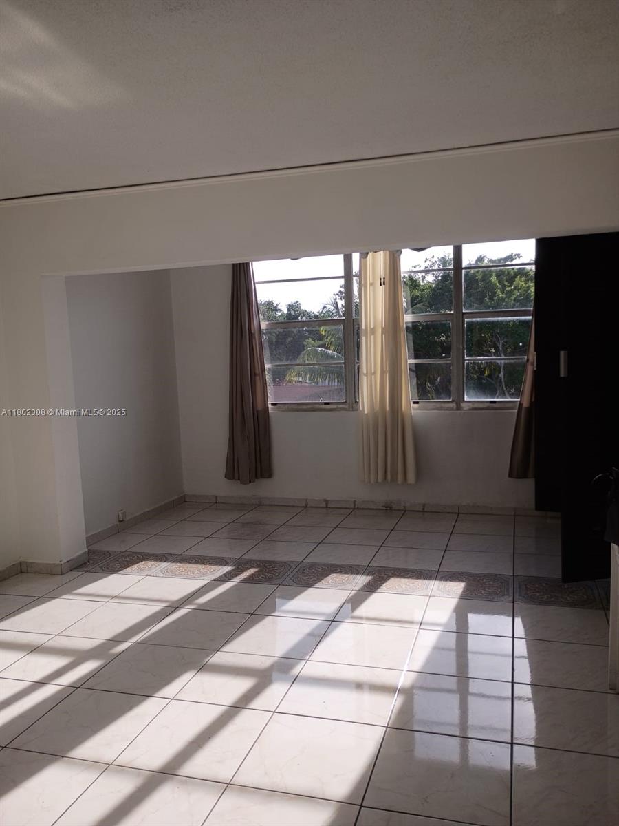 1800 SW 25th St 2305