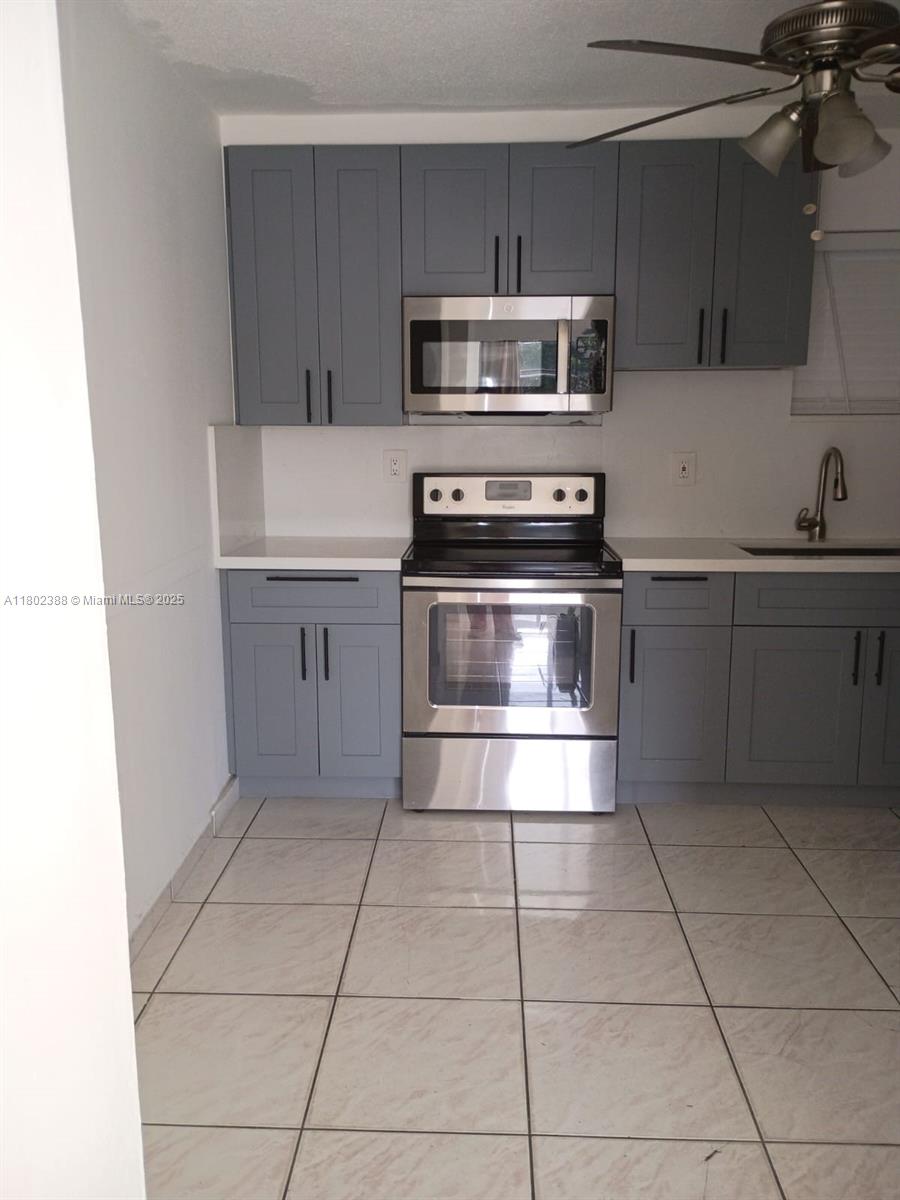 1800 SW 25th St 2305