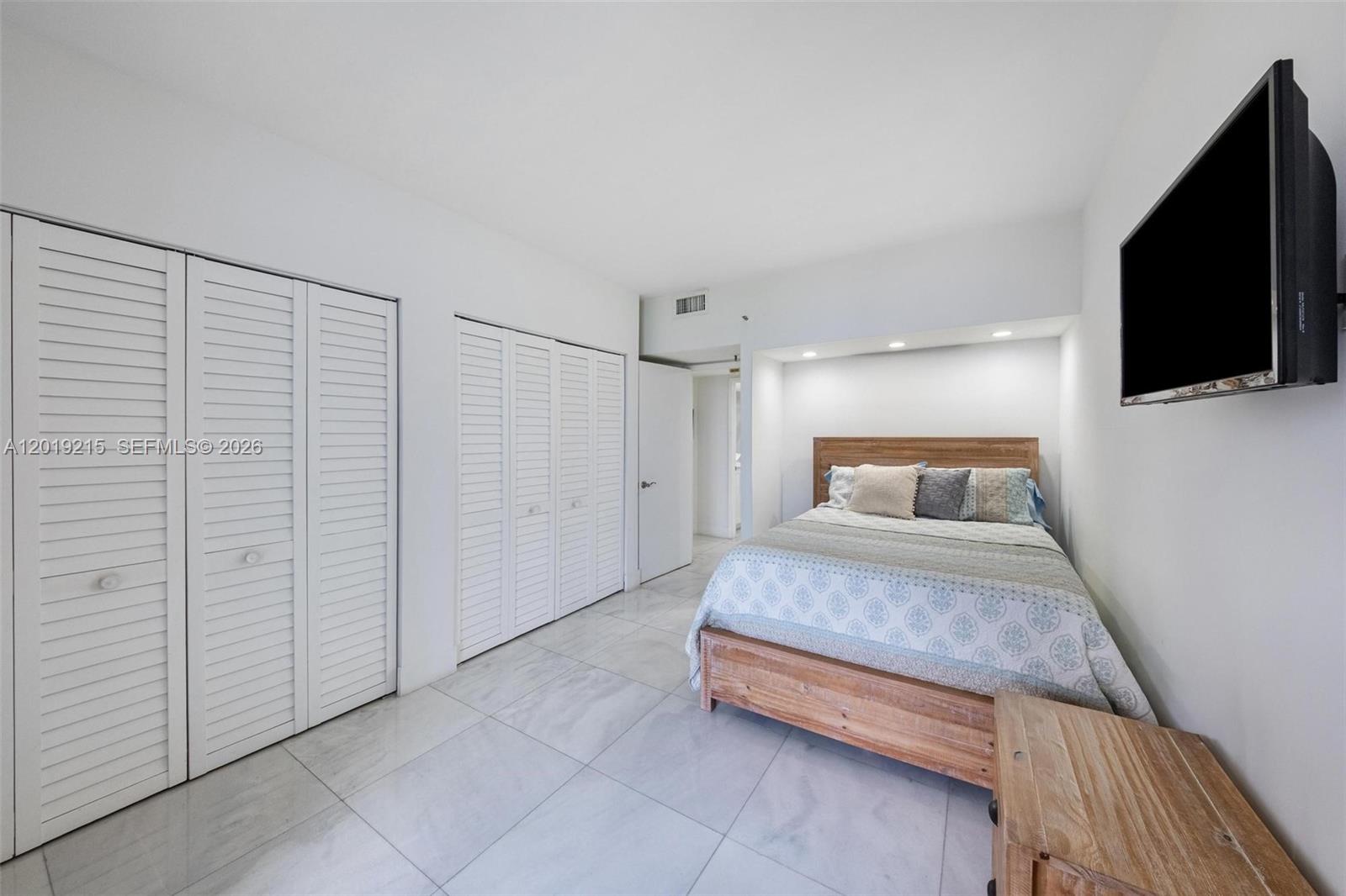 BRICKELL KEY ONE CONDO - Residential