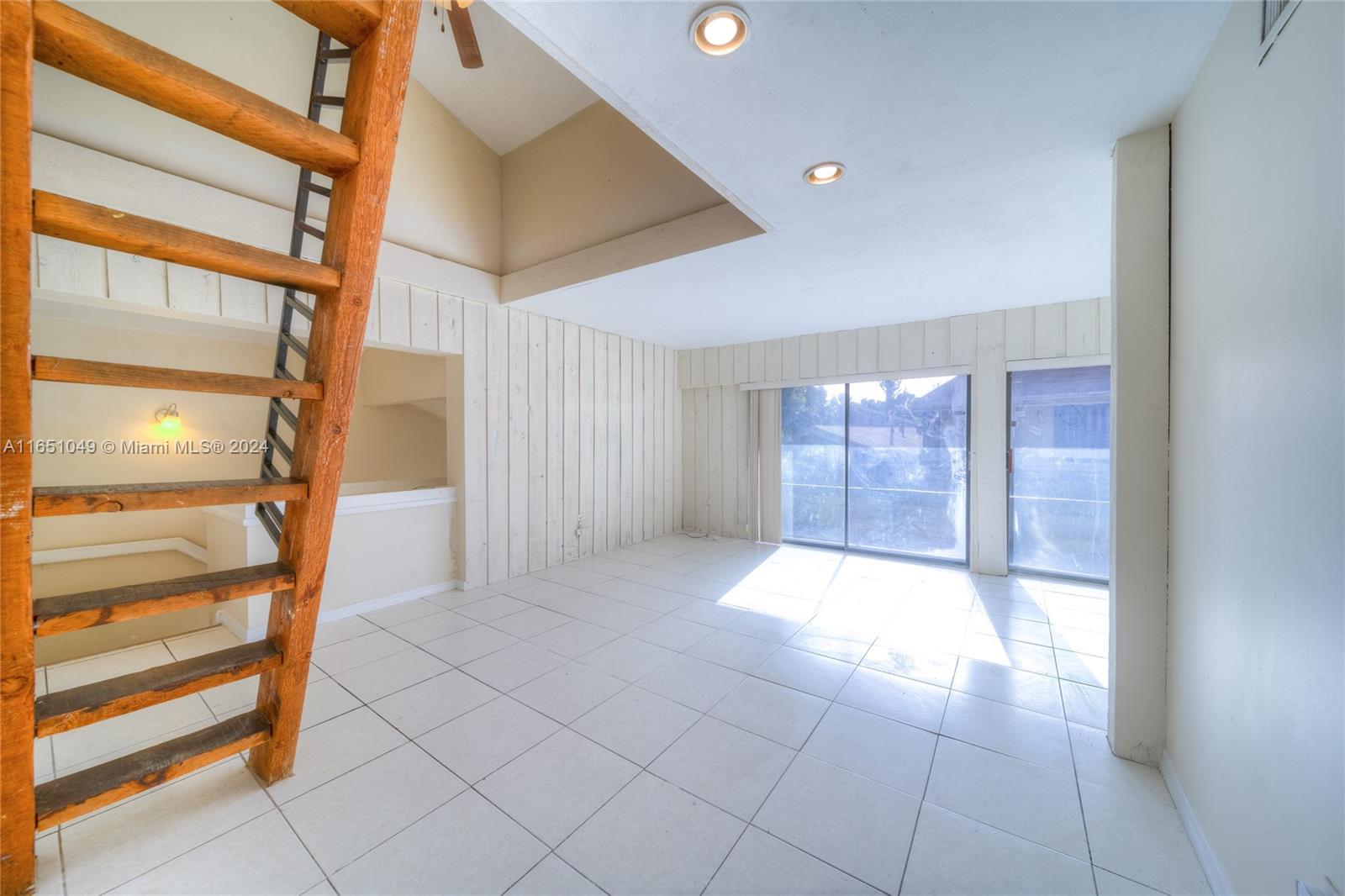 MISSIONWOOD AT MIRAMAR CO - Residential Lease