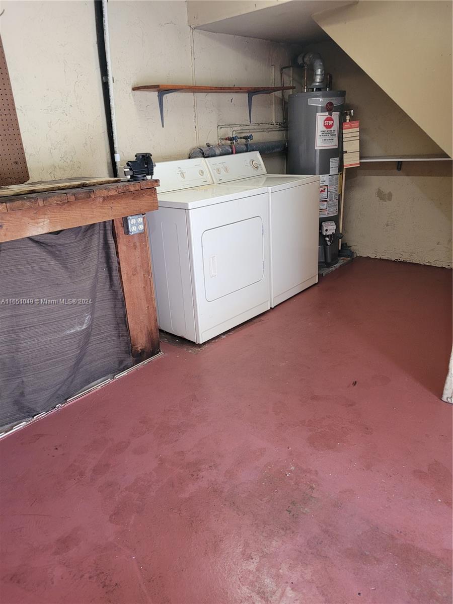 MISSIONWOOD AT MIRAMAR CO - Residential Lease