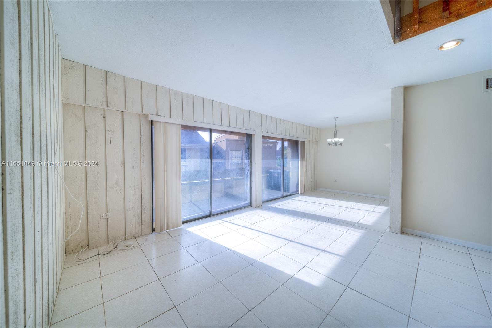 MISSIONWOOD AT MIRAMAR CO - Residential Lease