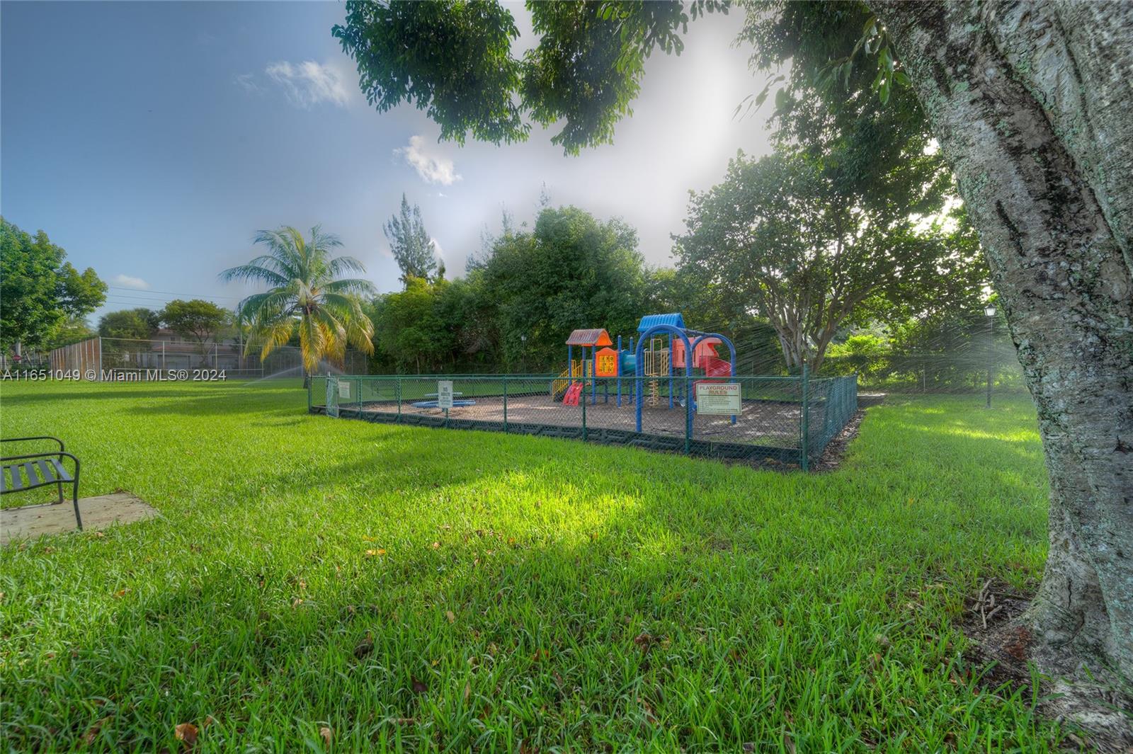 MISSIONWOOD AT MIRAMAR CO - Residential Lease
