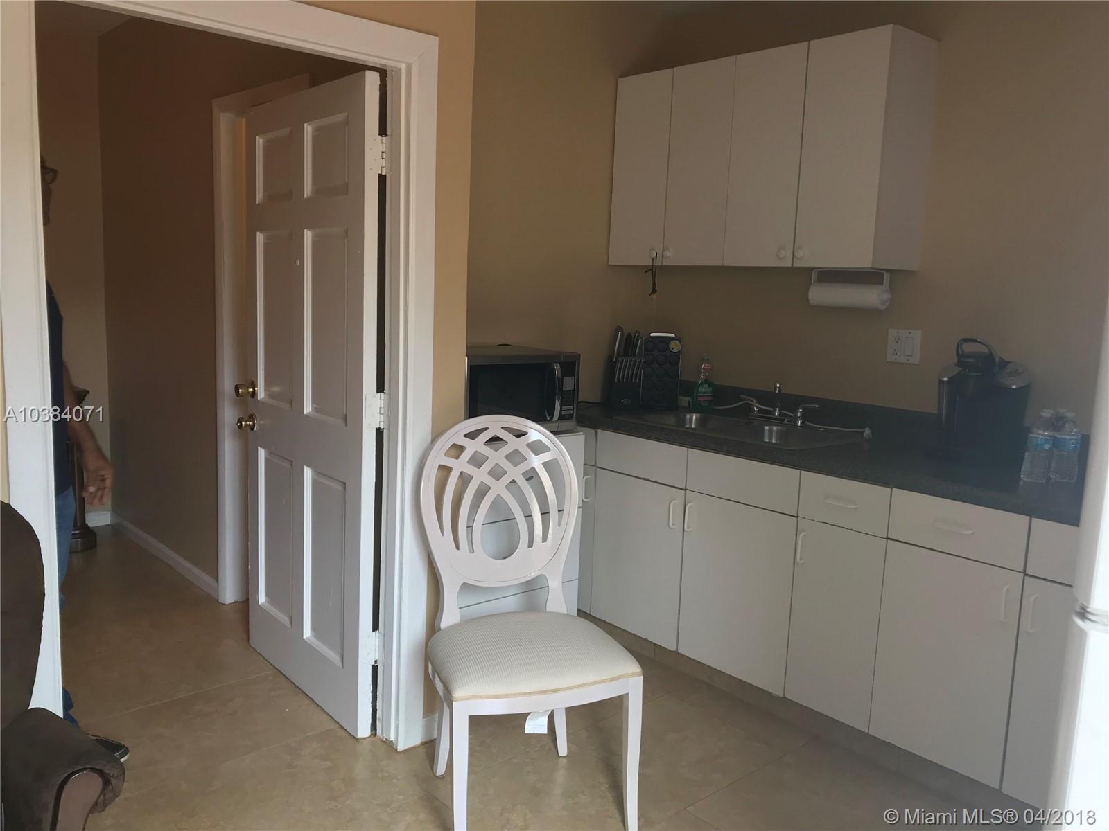 FLORAL PARK LANTANA - Residential