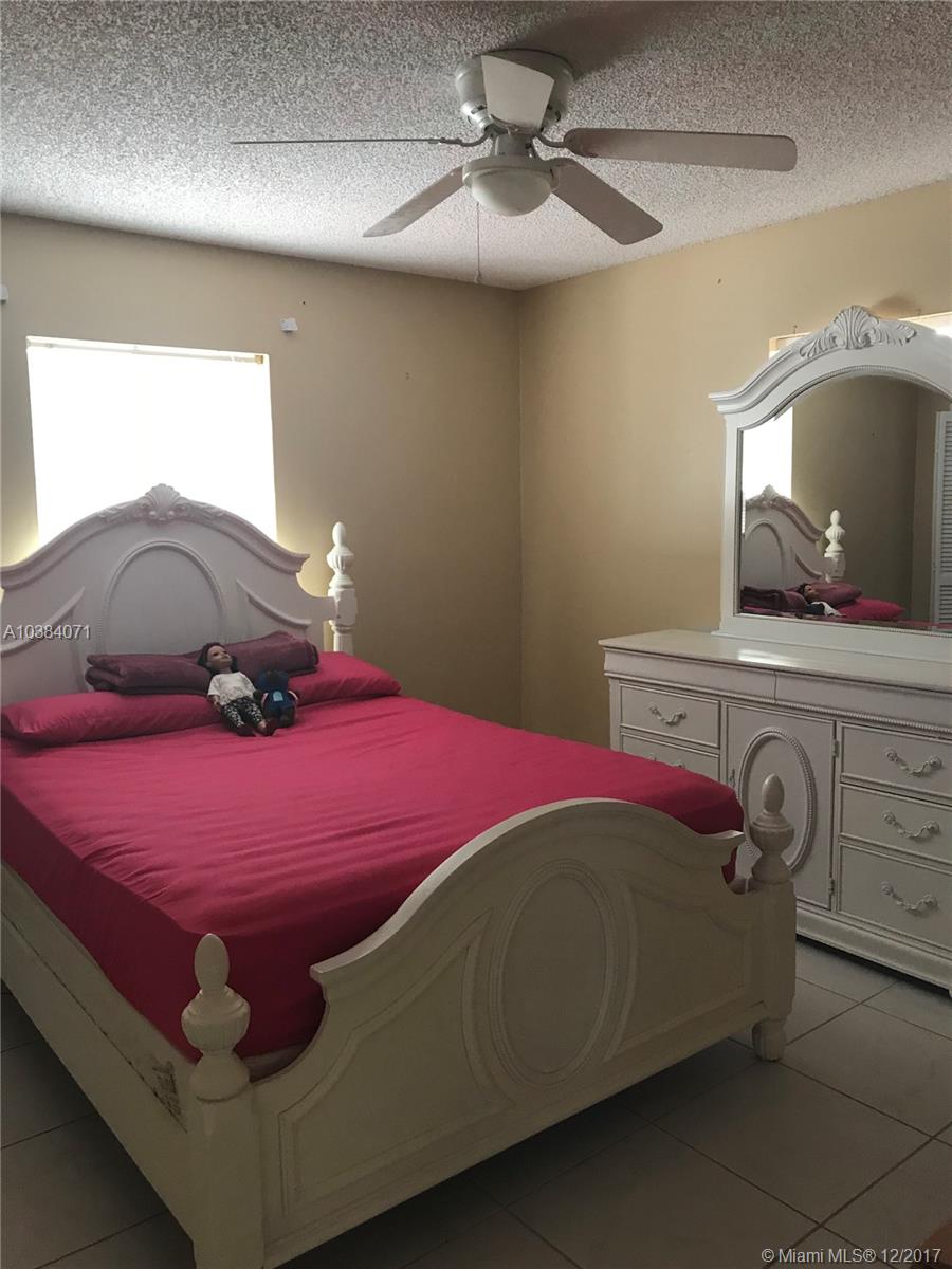 FLORAL PARK LANTANA - Residential