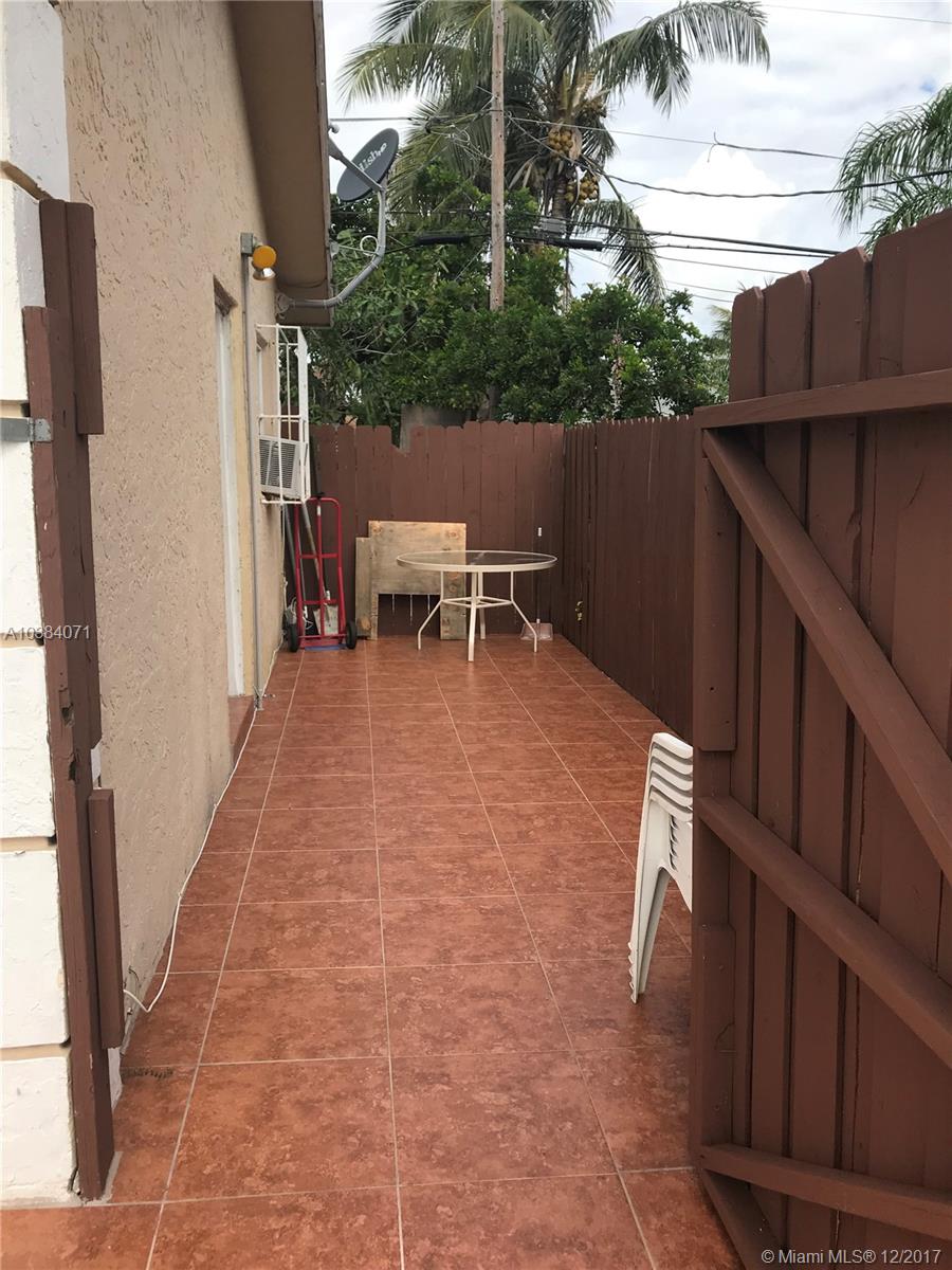 FLORAL PARK LANTANA - Residential