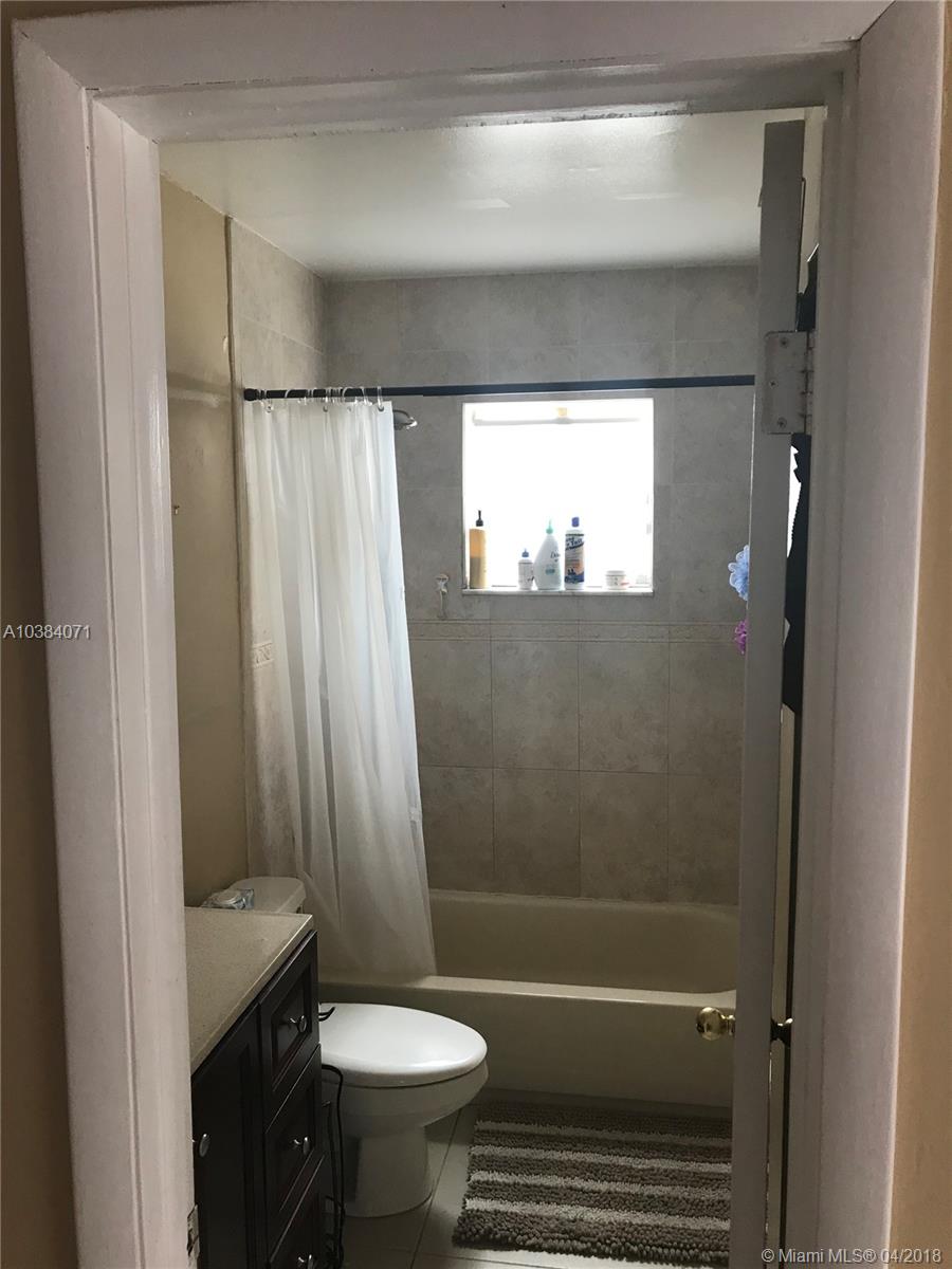 FLORAL PARK LANTANA - Residential