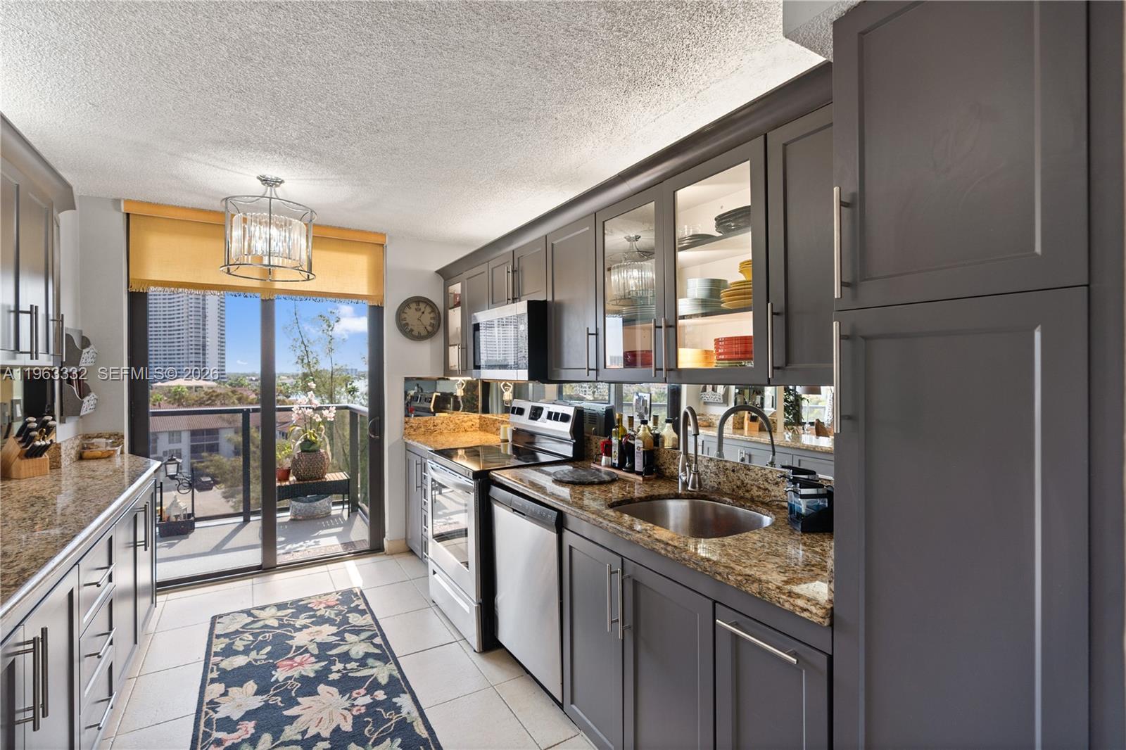 THE CLIPPER AT BISC COVE - Residential