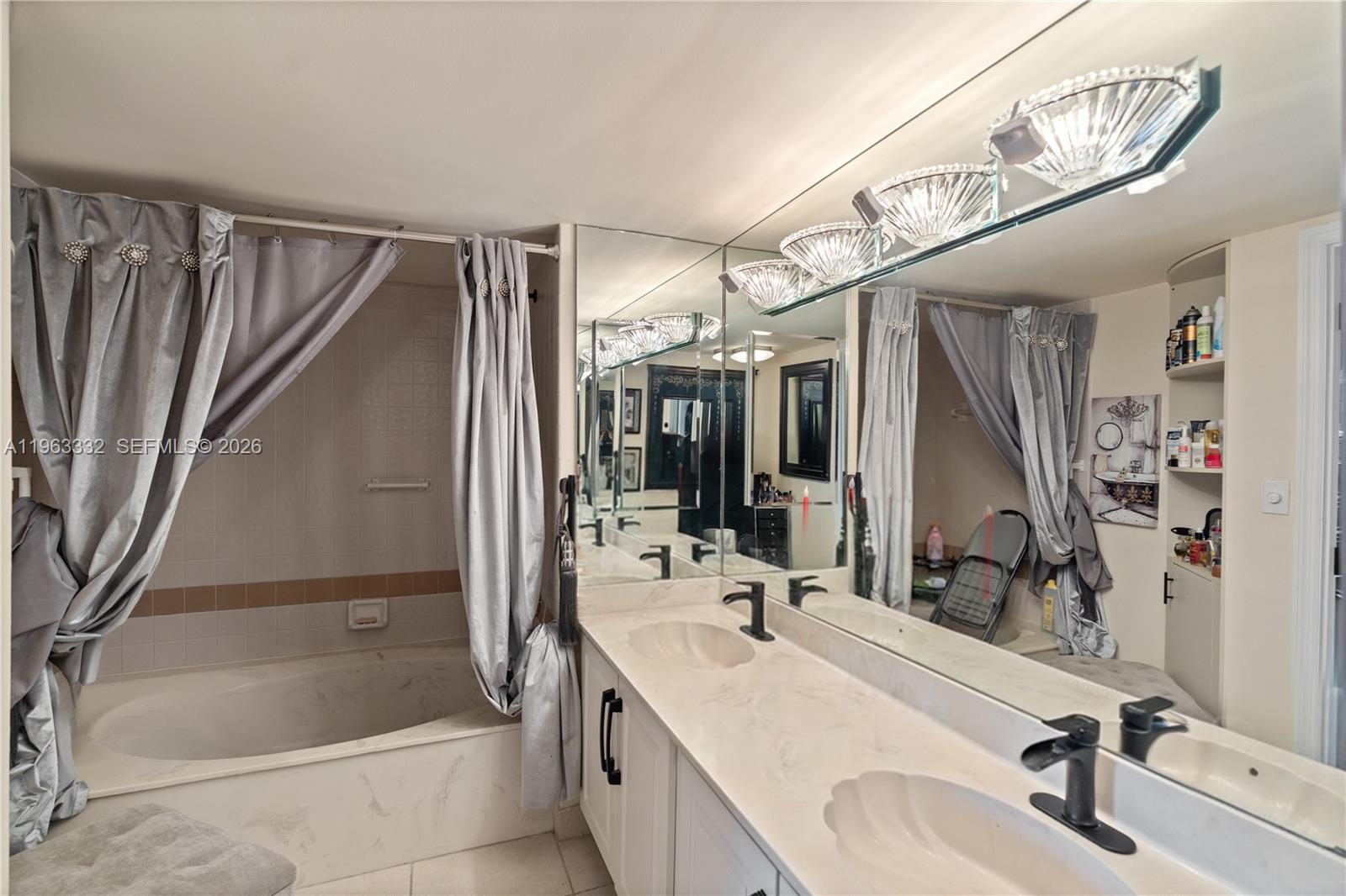 THE CLIPPER AT BISC COVE - Residential