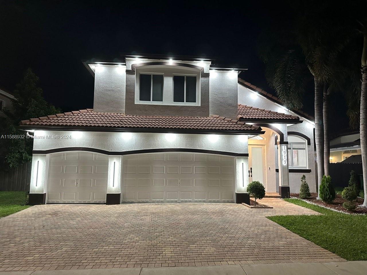 SHORES AT KEYS GATE - Residential