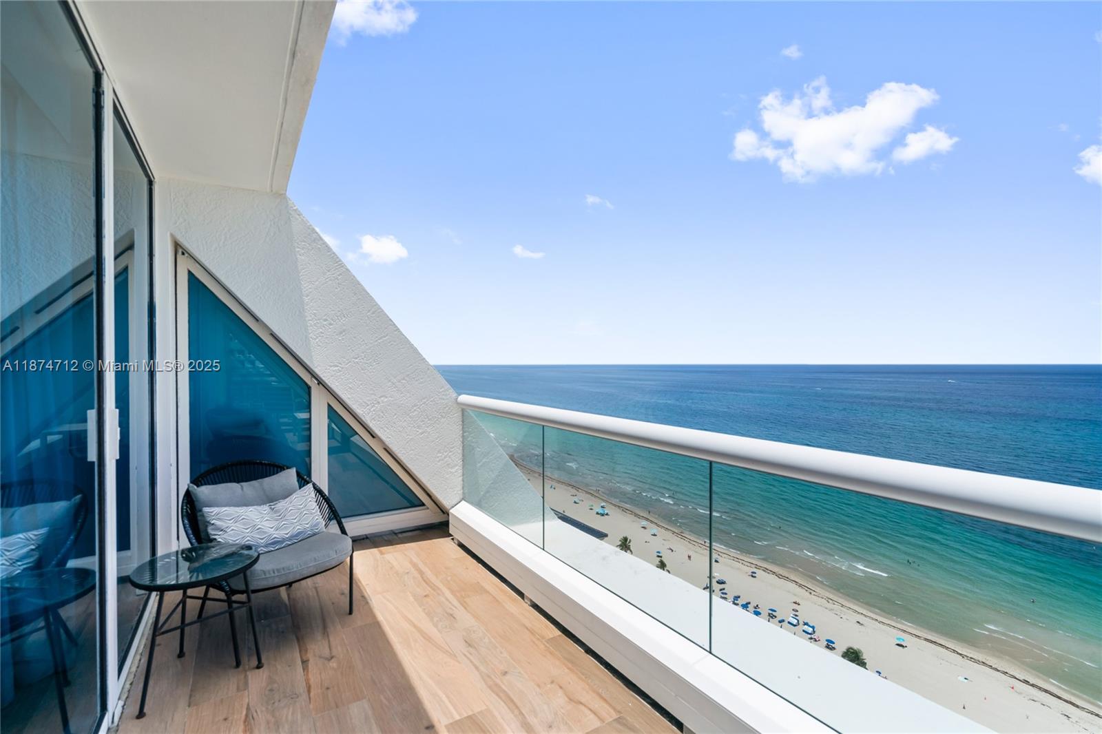 551 FLB CONDOMINIUM RESID - Residential