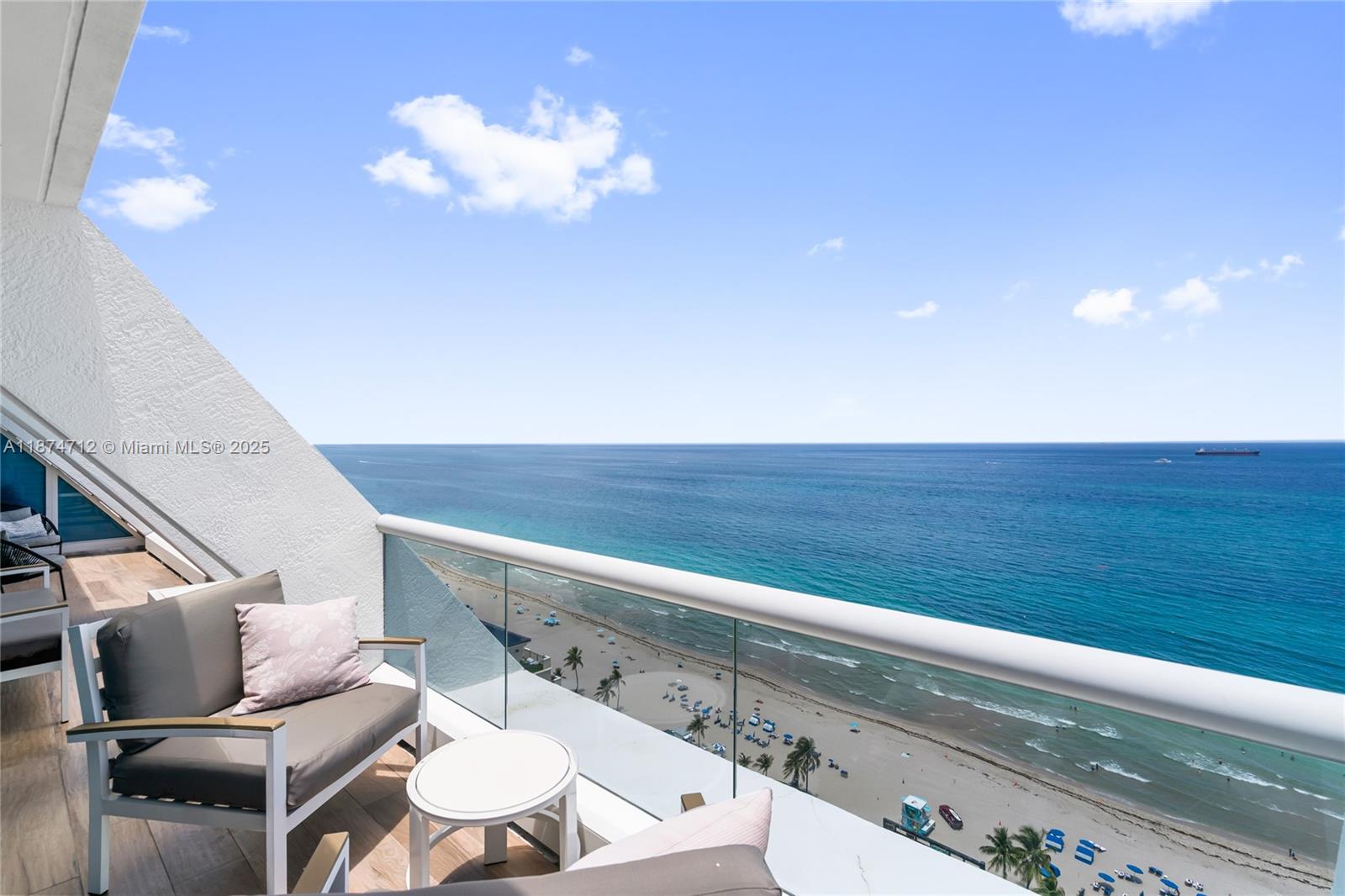 551 FLB CONDOMINIUM RESID - Residential