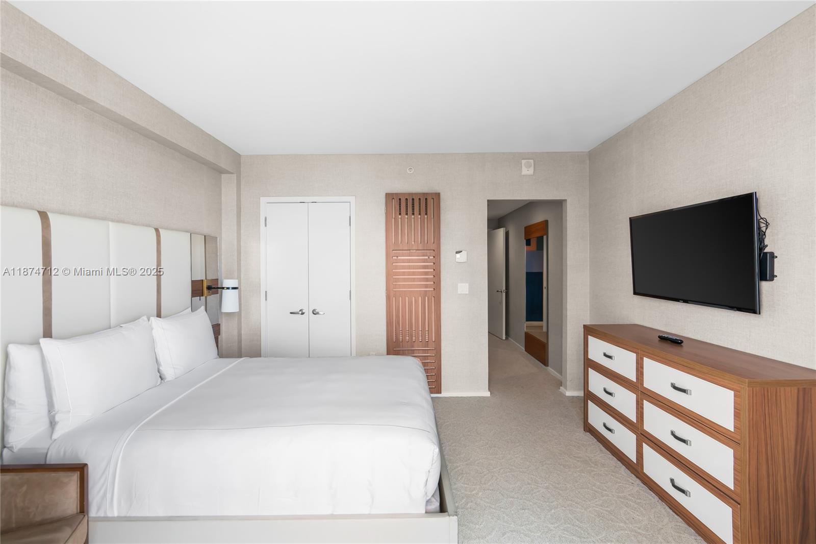 551 FLB CONDOMINIUM RESID - Residential
