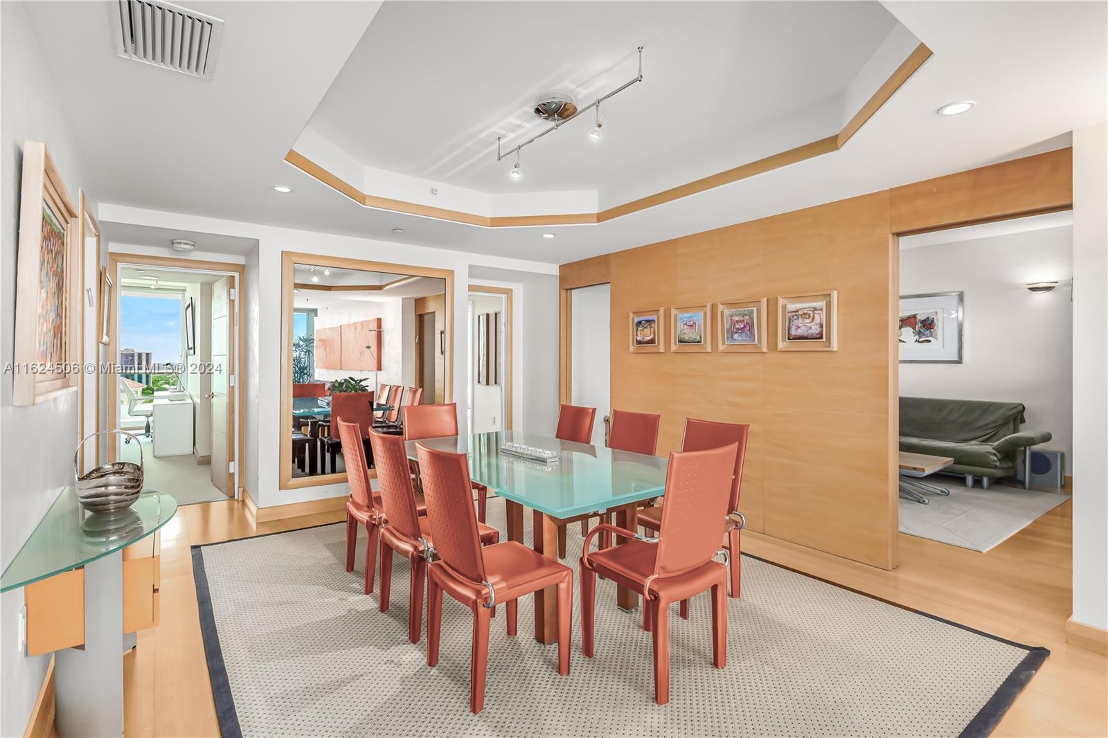 TOWERS OF PORTO VITA-SOUT - Residential