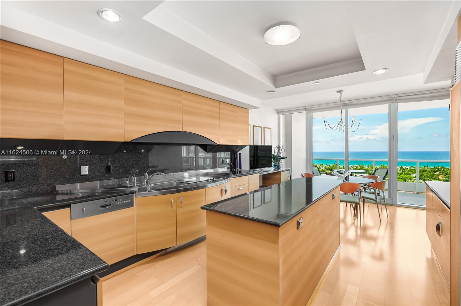 TOWERS OF PORTO VITA-SOUT - Residential