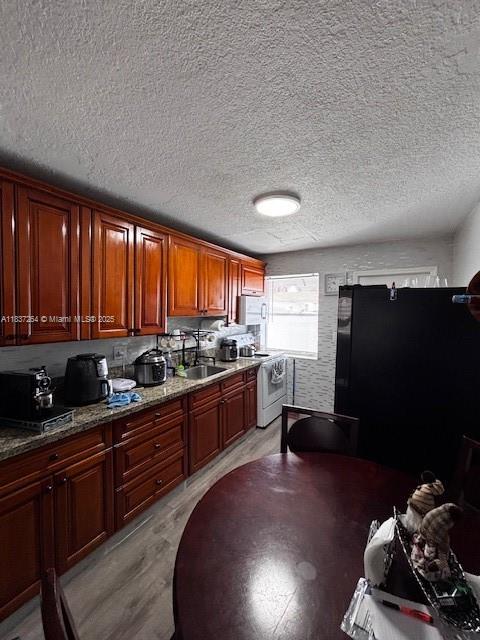 10775 SW 4th St, Sweetwater, FL, 33174/$1,490,000 1 10775 SW 4th St