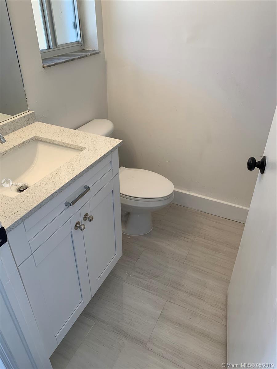 WEITZER SERENA LAKES TOWN - Residential