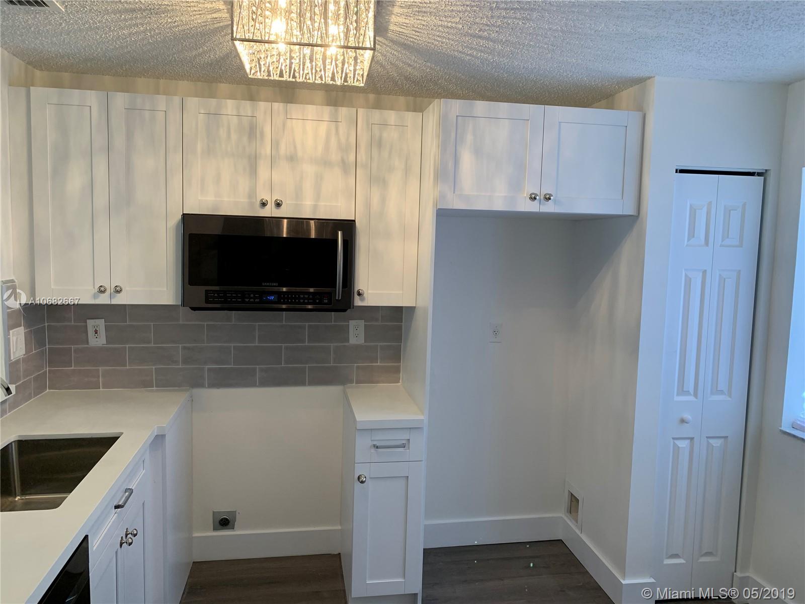 WEITZER SERENA LAKES TOWN - Residential