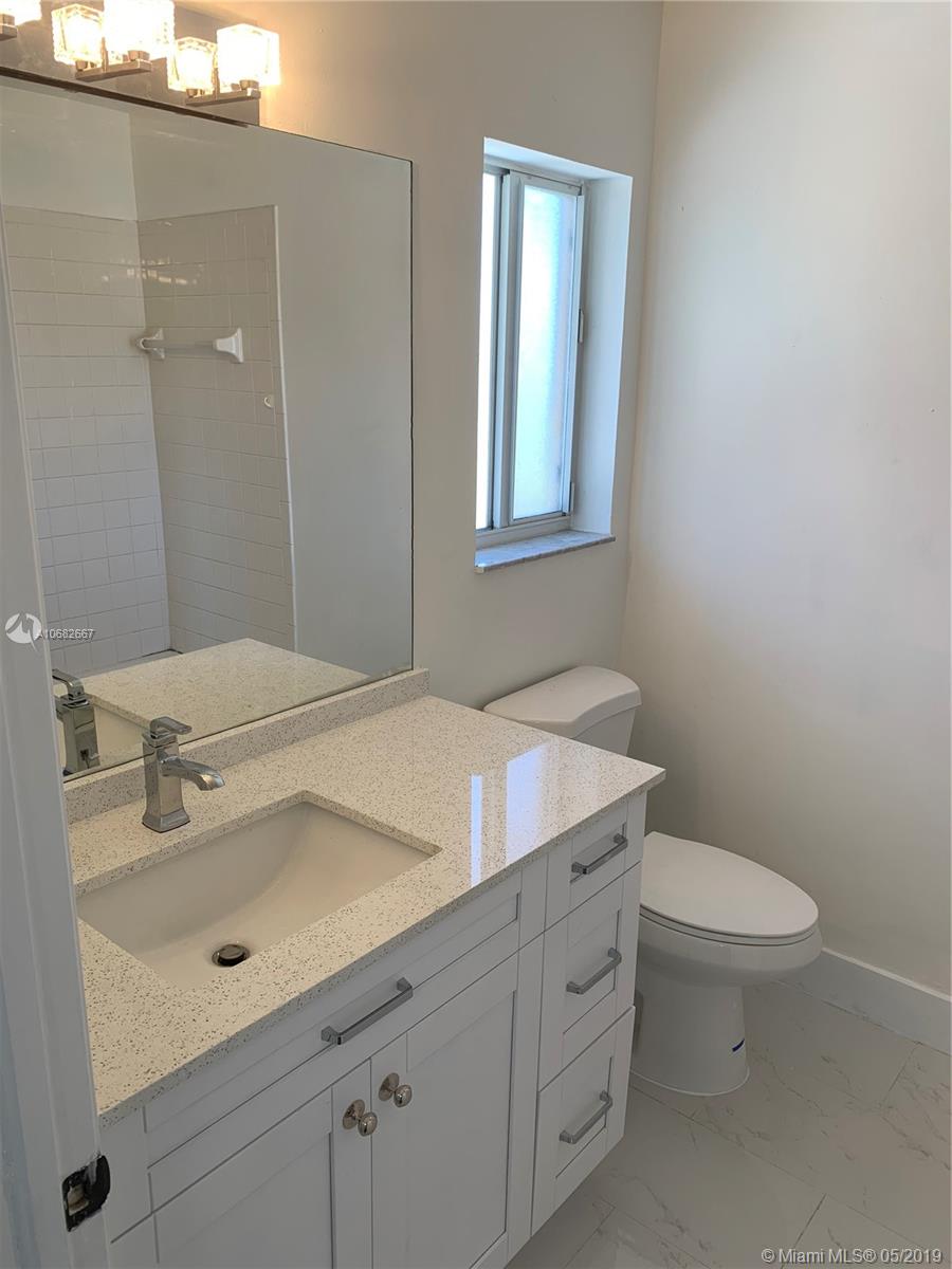 WEITZER SERENA LAKES TOWN - Residential