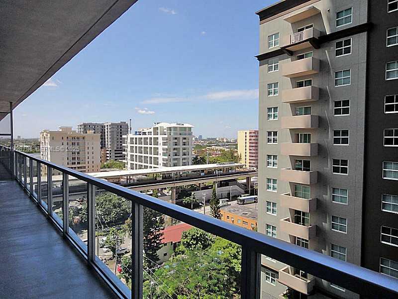 1111 SW 1st Ave 1123N