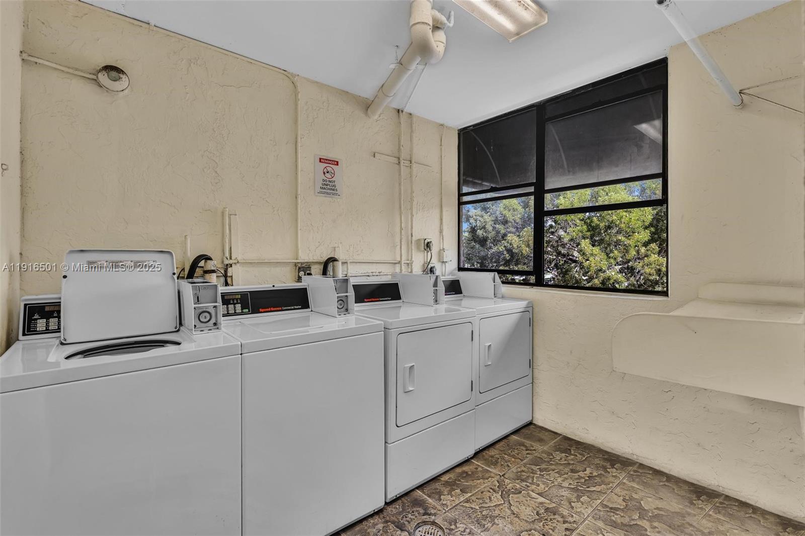 CORAL SPRINGS TOWER CLUB - Residential Lease