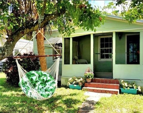 218 SW 10th St Fort Lauderdale FL 33315