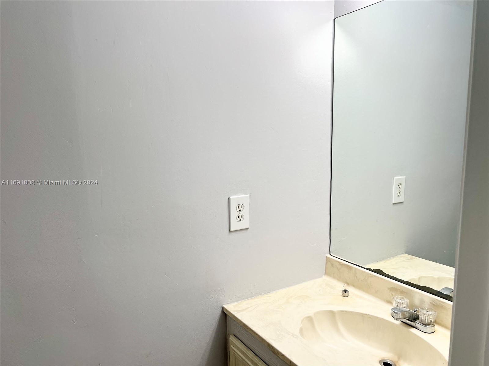 BLUEBERRY HILL IV CONDO - Residential