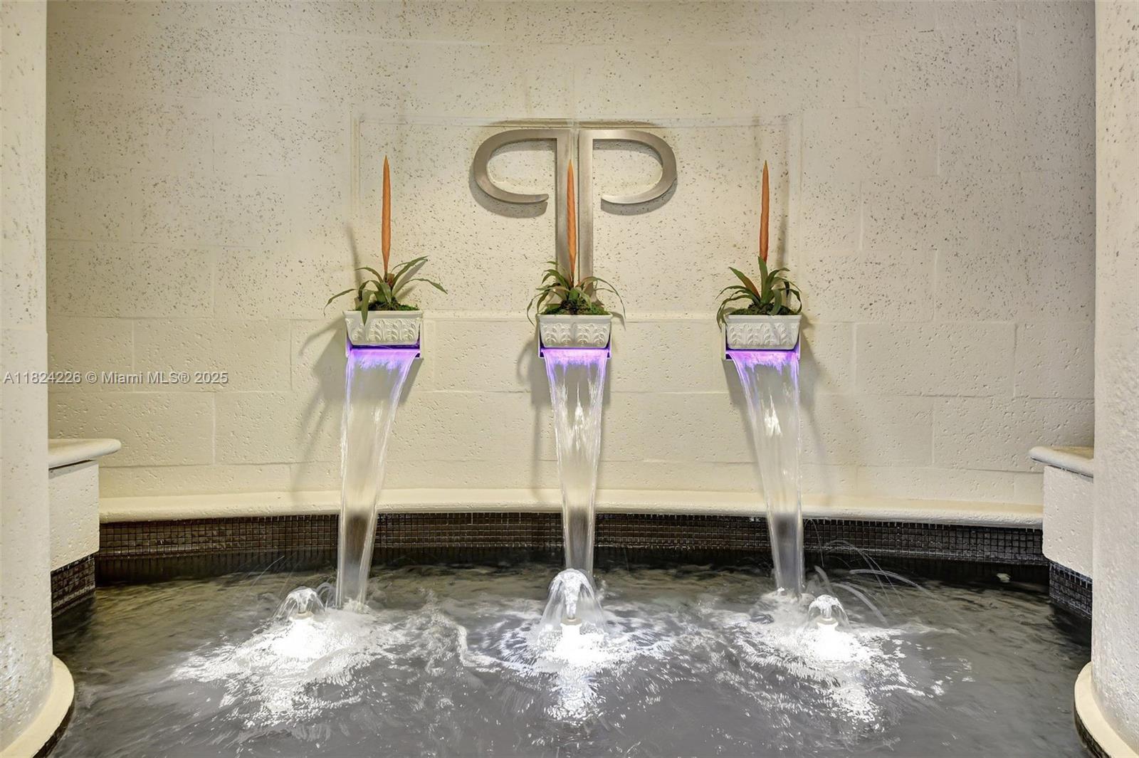 PALMETTO PLACE CONDO - Residential Lease