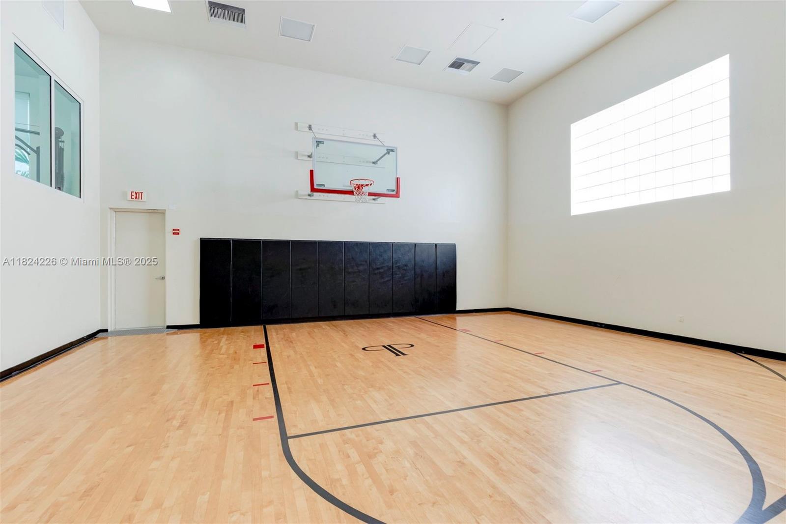 PALMETTO PLACE CONDO - Residential Lease