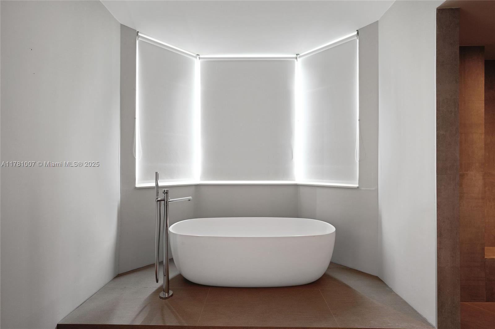 PORTOFINO TOWER CONDO - Residential