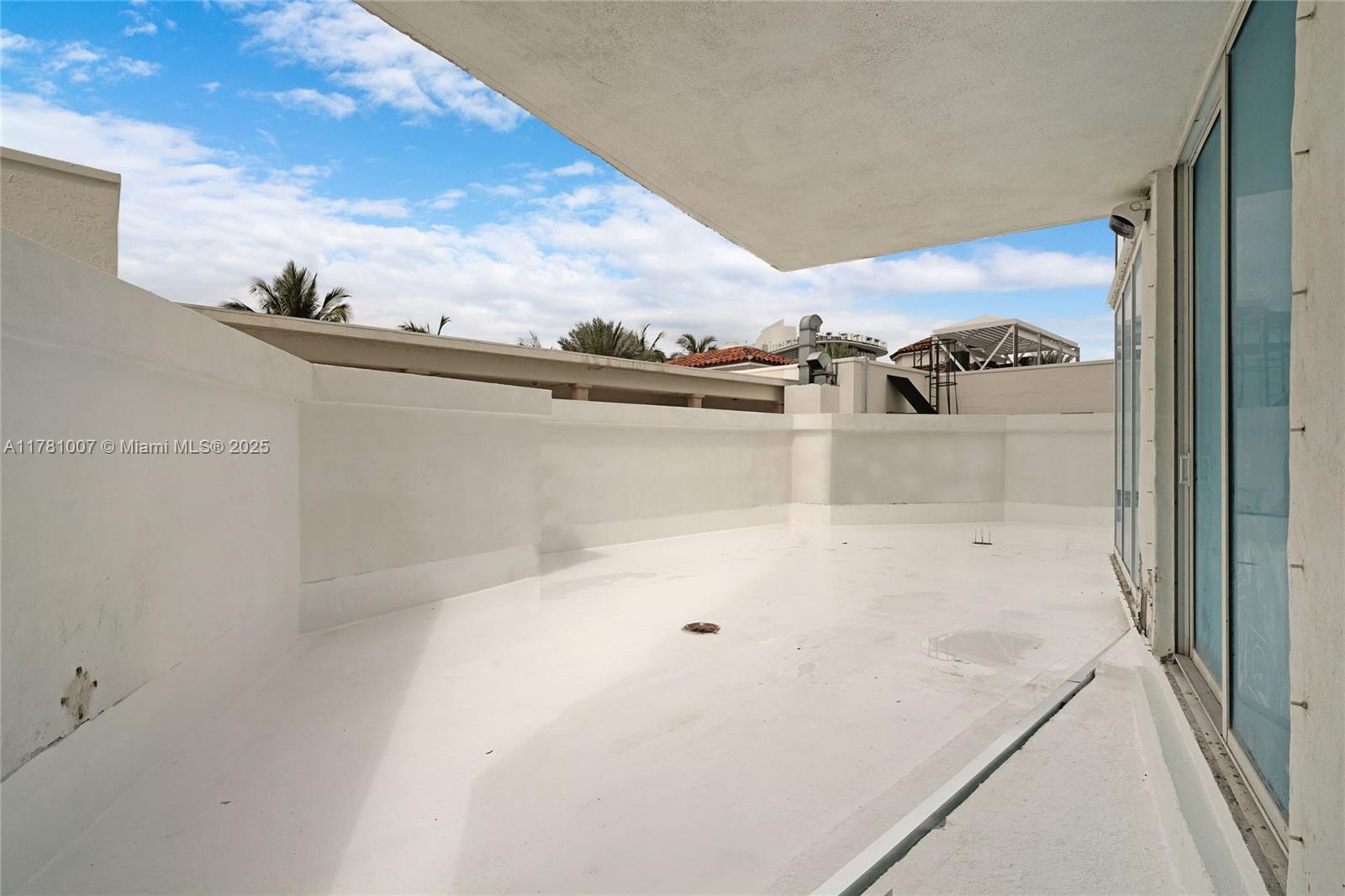 PORTOFINO TOWER CONDO - Residential