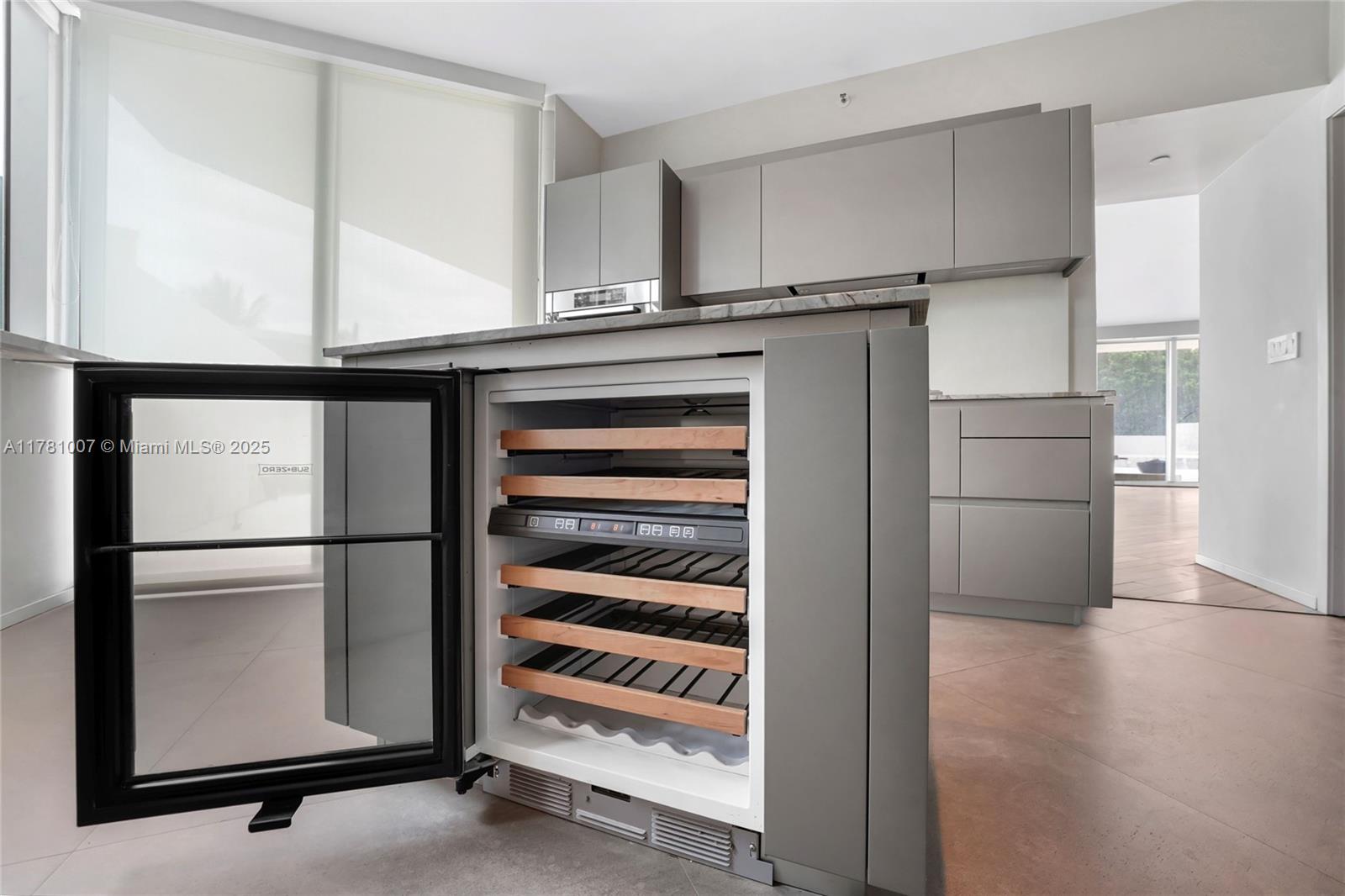 PORTOFINO TOWER CONDO - Residential