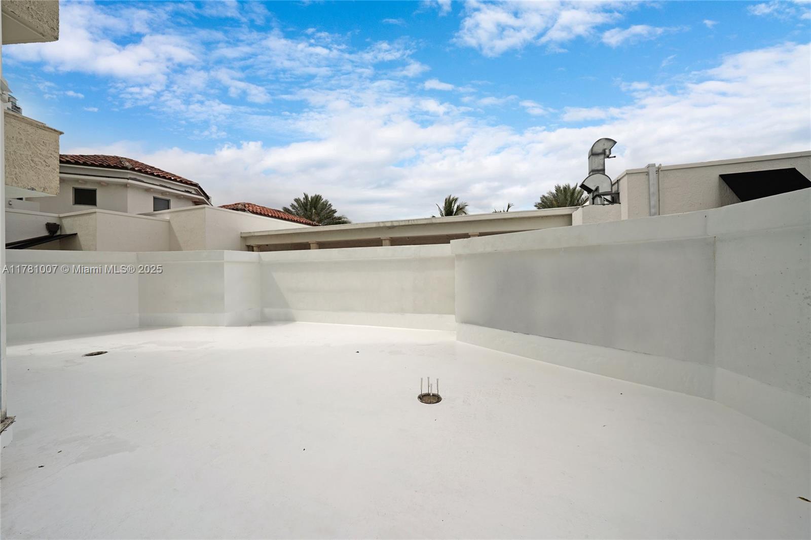 PORTOFINO TOWER CONDO - Residential