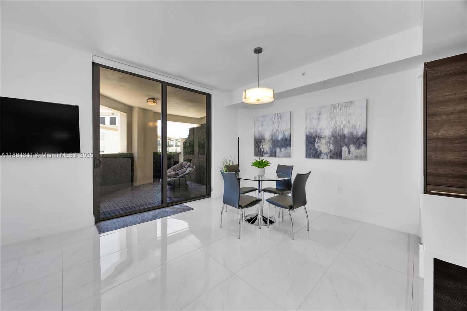 MERRICK MANOR CONDO - Residential