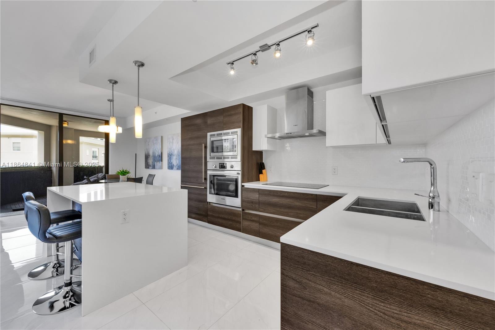 MERRICK MANOR CONDO - Residential