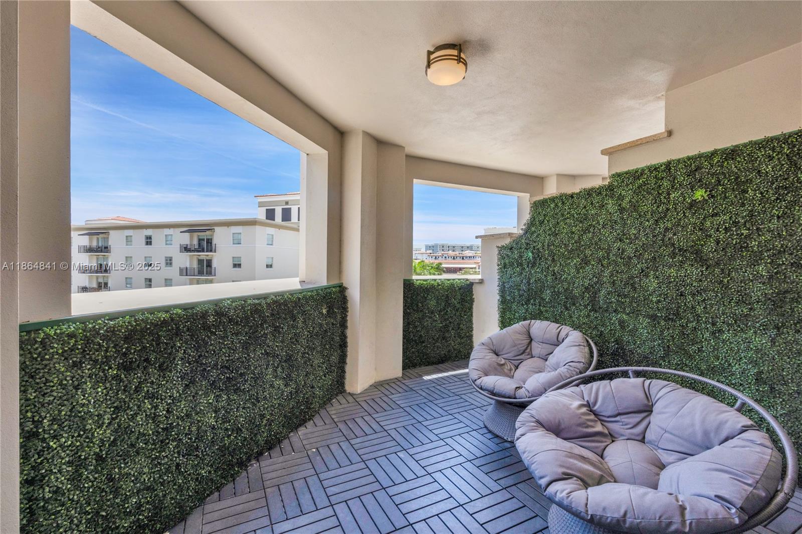 MERRICK MANOR CONDO - Residential