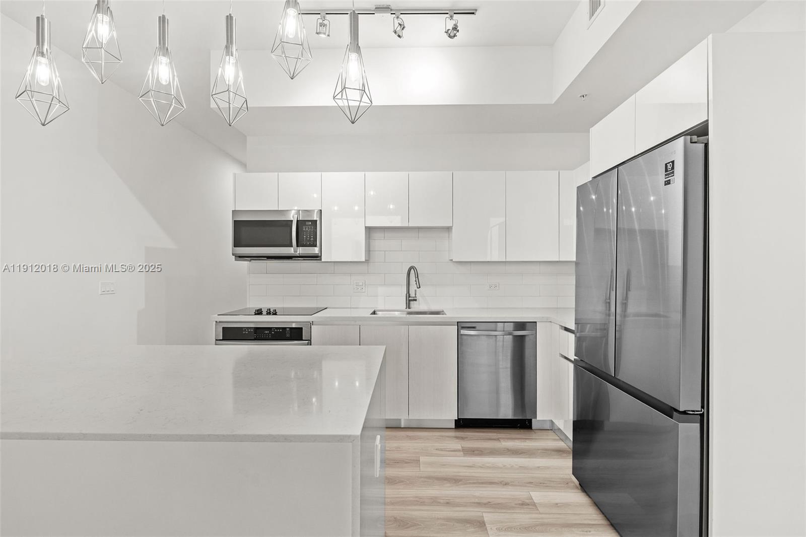 Slate Hallandale - Residential Lease