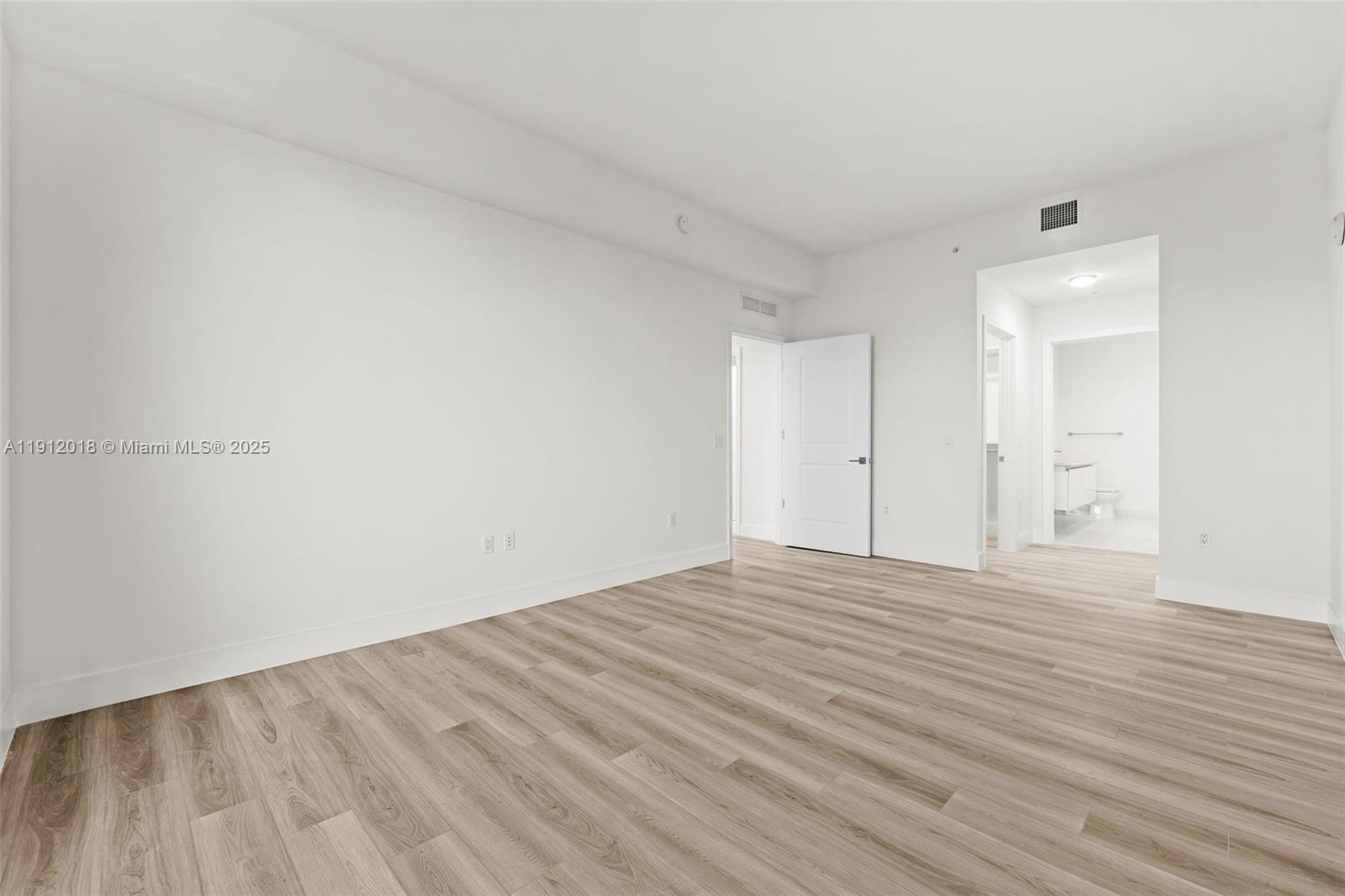 Slate Hallandale - Residential Lease