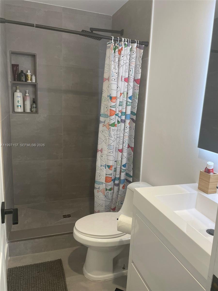 BEACH CLUB VILLAS CONDO - Residential