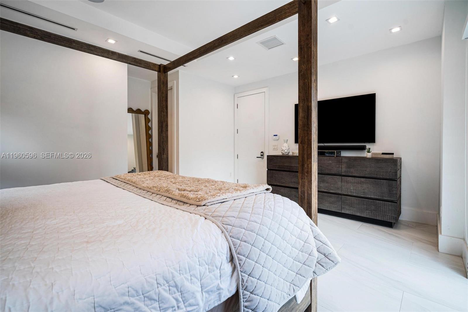 CORAL GABLES SEC B - Residential