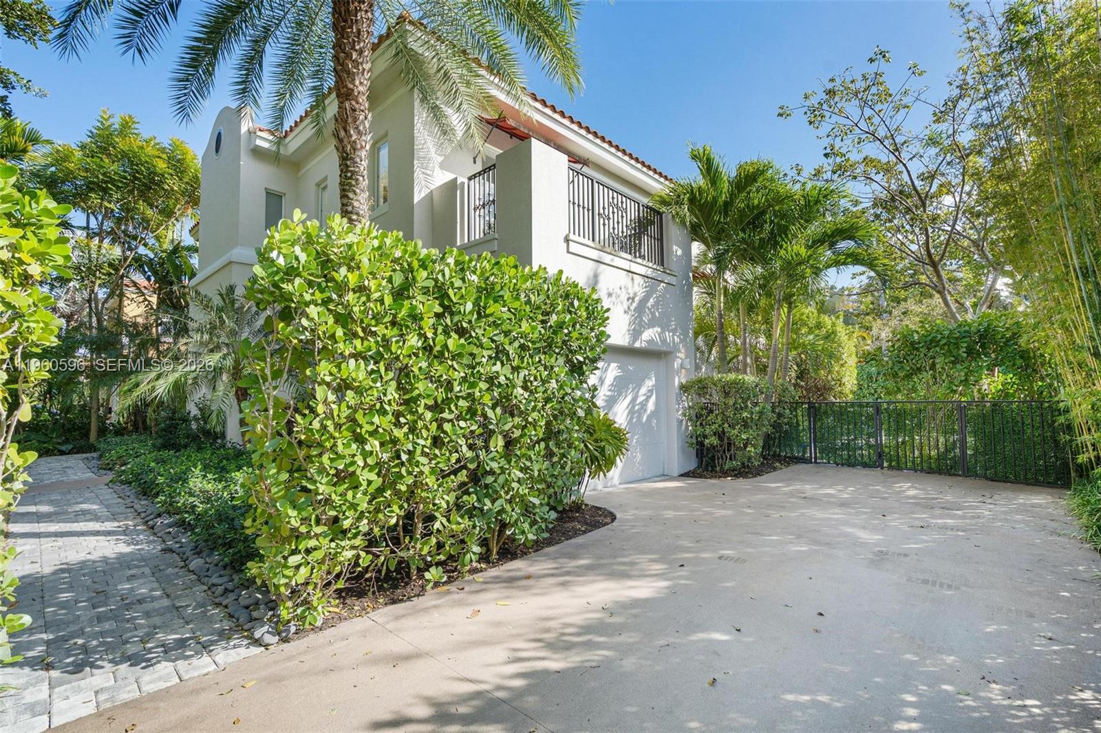 CORAL GABLES SEC B - Residential