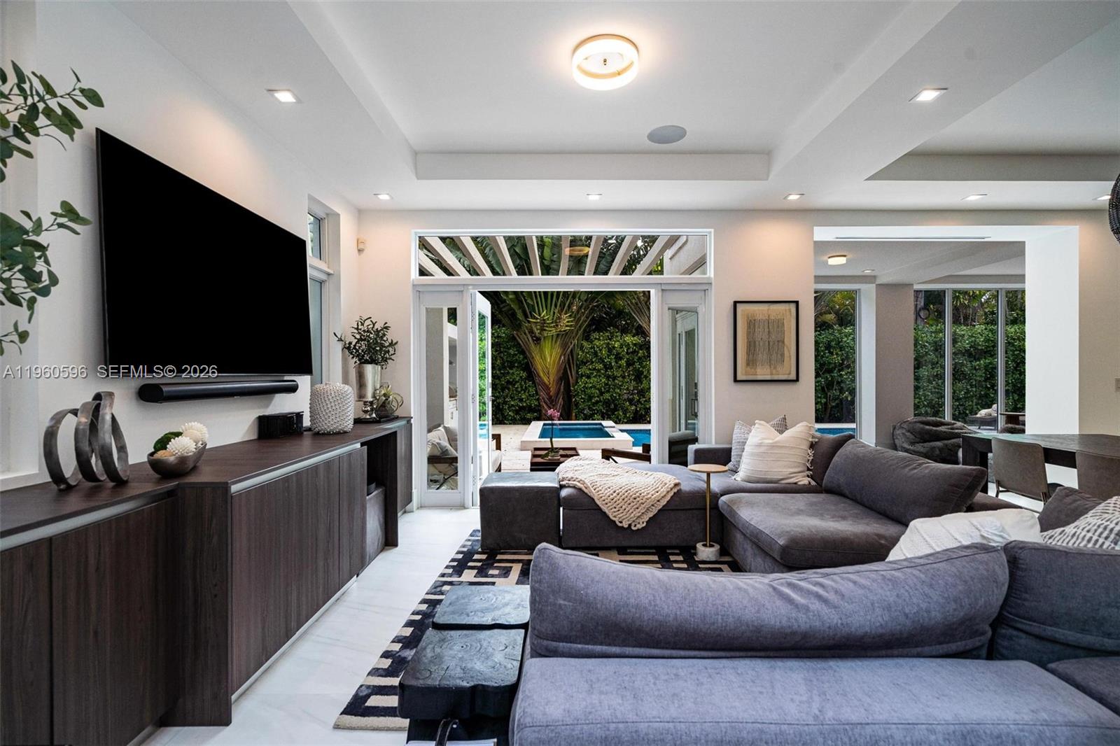 CORAL GABLES SEC B - Residential