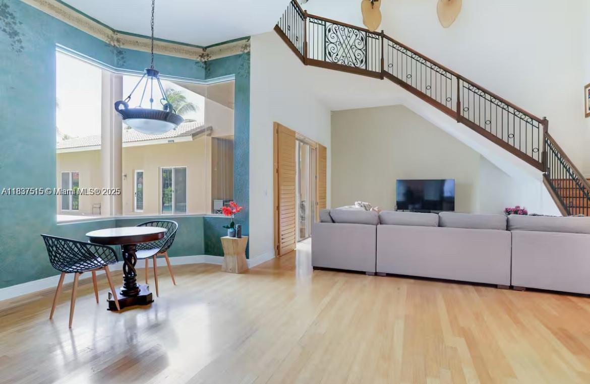 PINE TREE ESTATES - Residential Lease