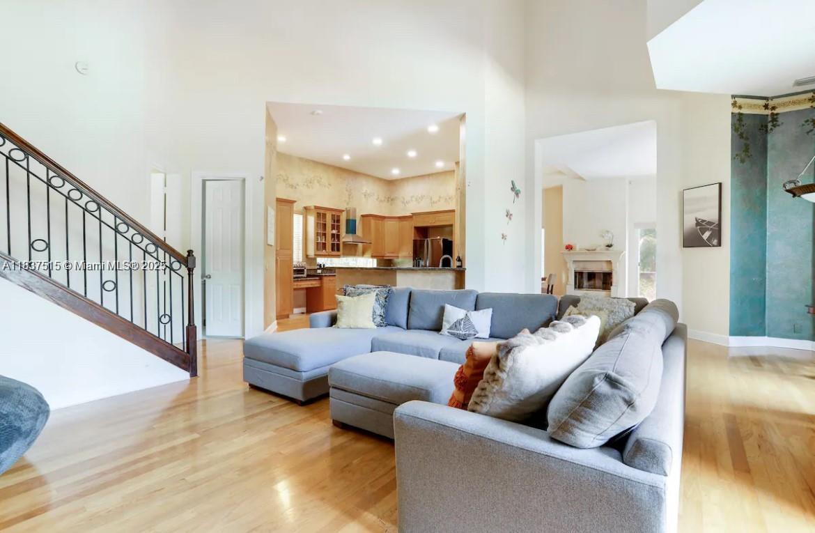 PINE TREE ESTATES - Residential Lease